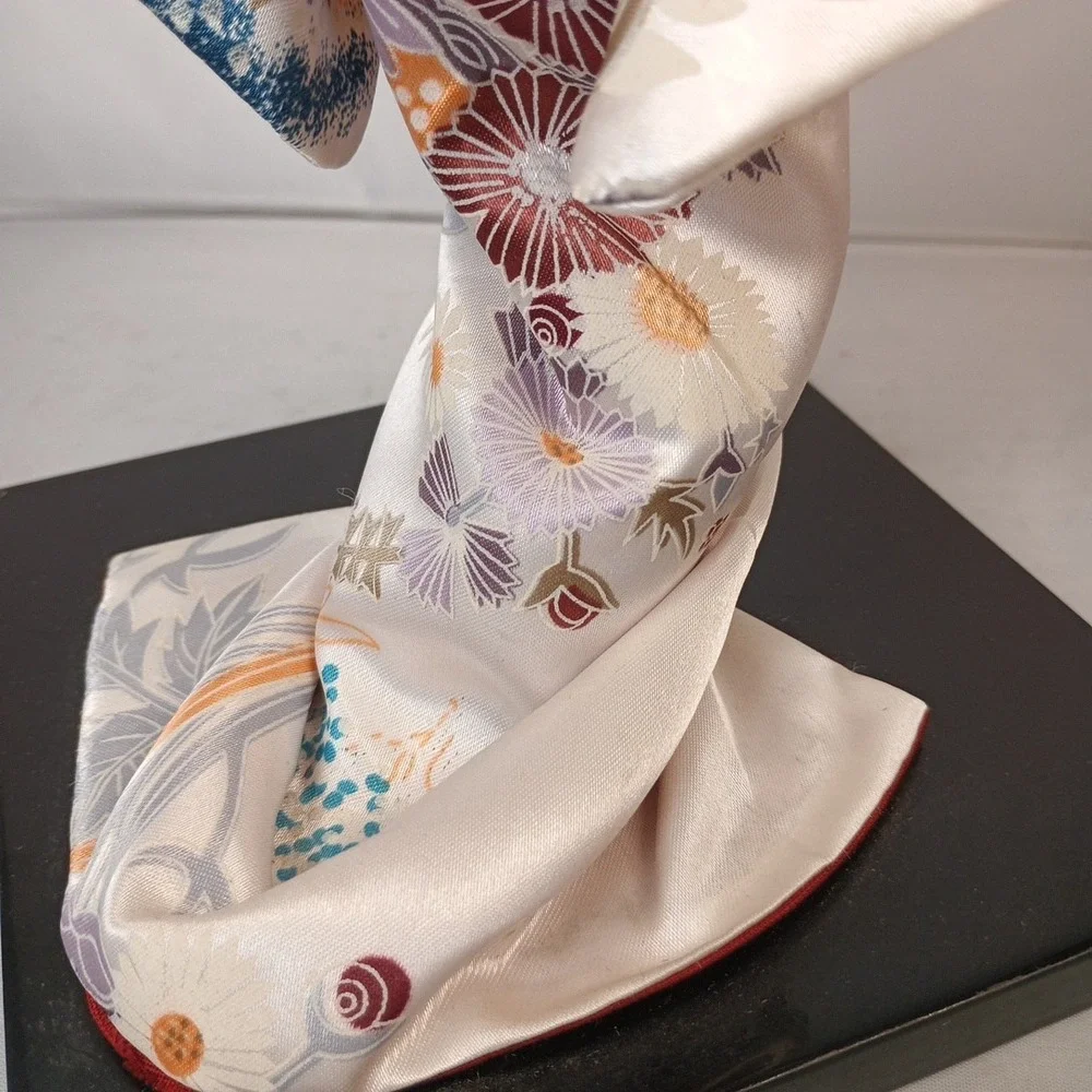 Vintage Japanese Geisha Doll Dancer White Silk Flower Kimono Full Headdress 12